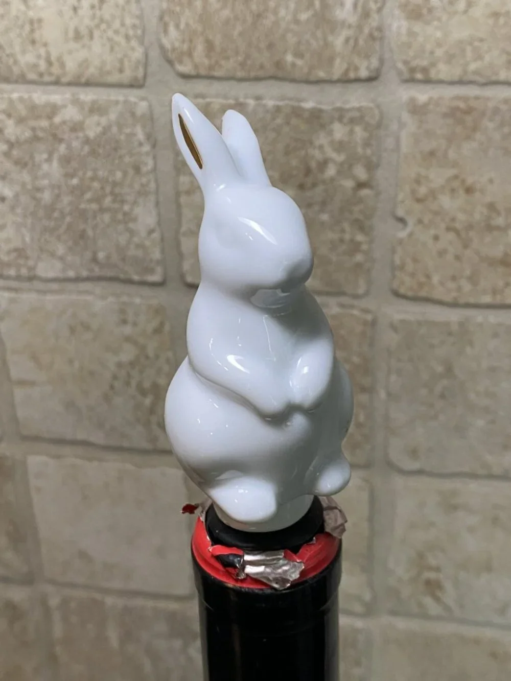 Threshold Sleek White Porcelain Bunny Rabbit Bottle Stopper w/Gold Accented Ears